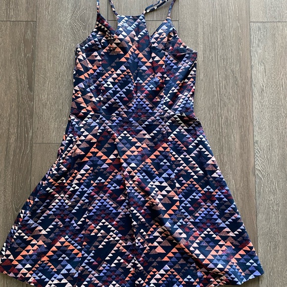 Banana Republic Dress - Geoshape pattern - Picture 5 of 9